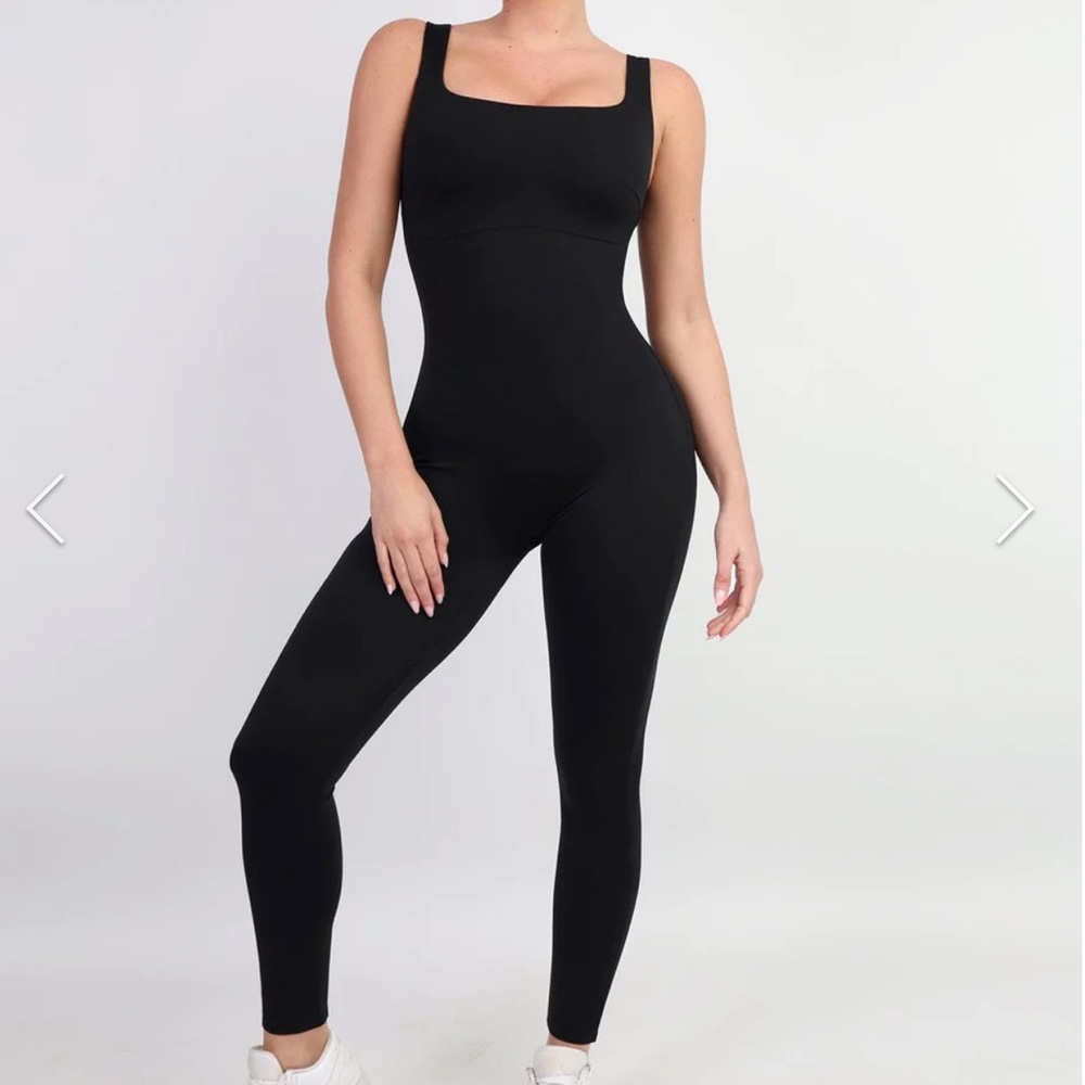 Ribbed Black Body Suit